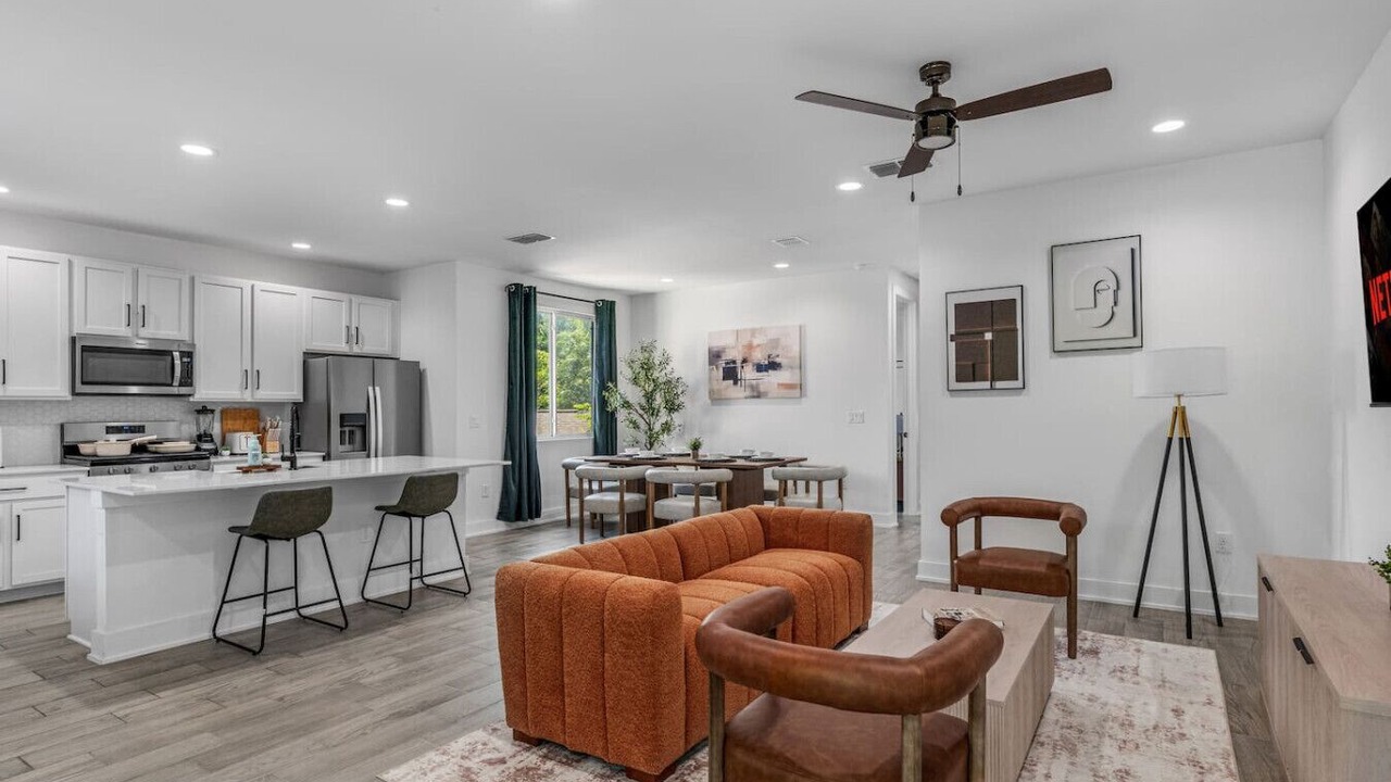 Photo of Livingroom in MLK