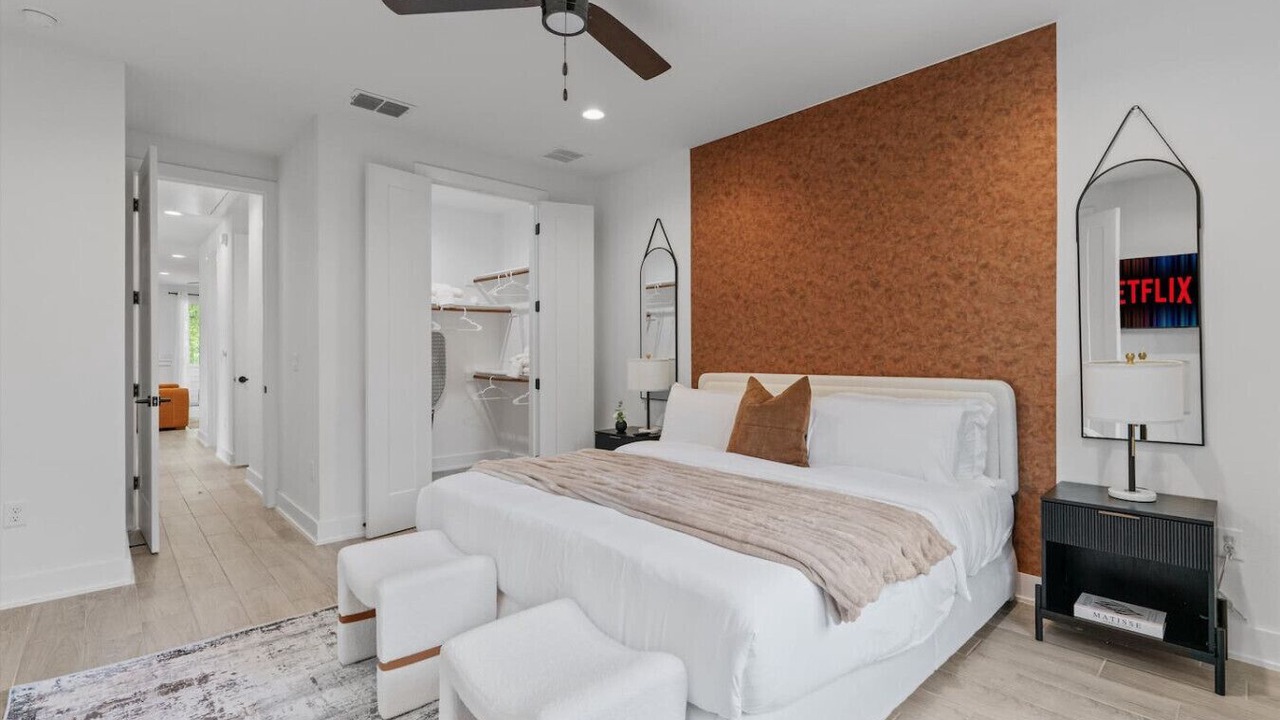Photo of Bedroom in MLK