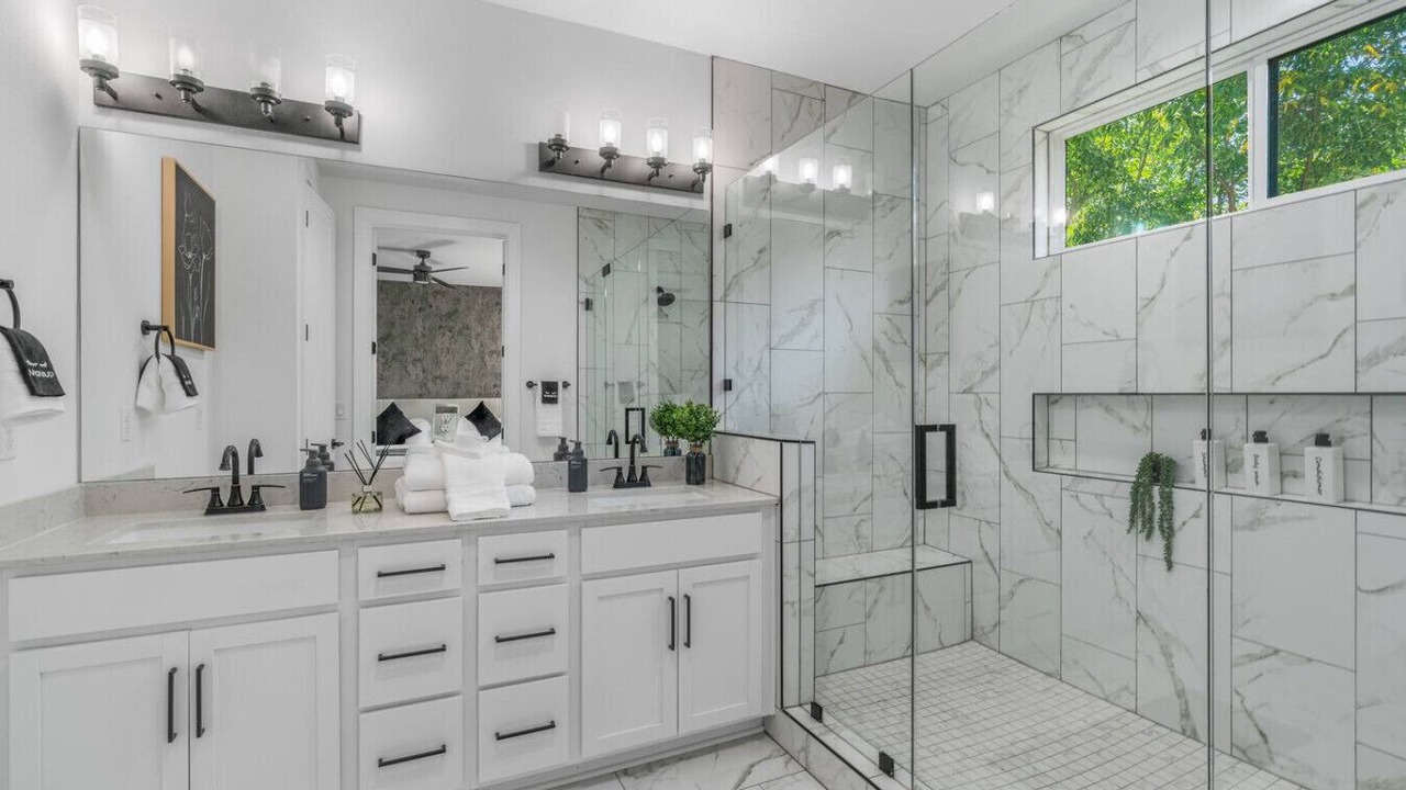 Photo of Bathroom in MLK