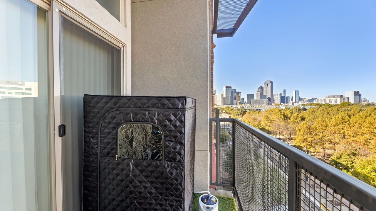 Photo of Patio Balcony in Deep Ellum