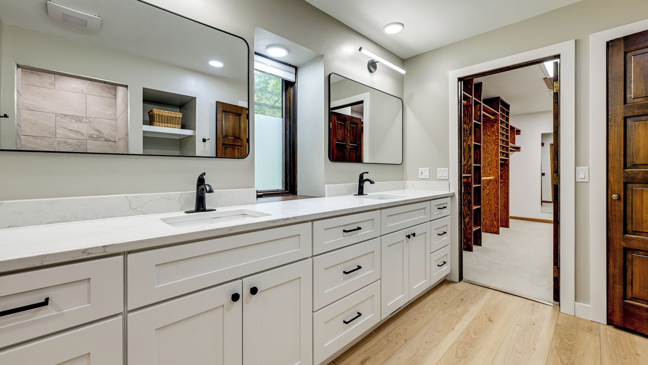 Photo of Bathroom in Mosinee