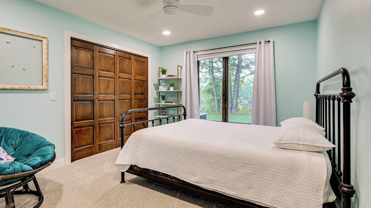 Photo of Bedroom in Mosinee