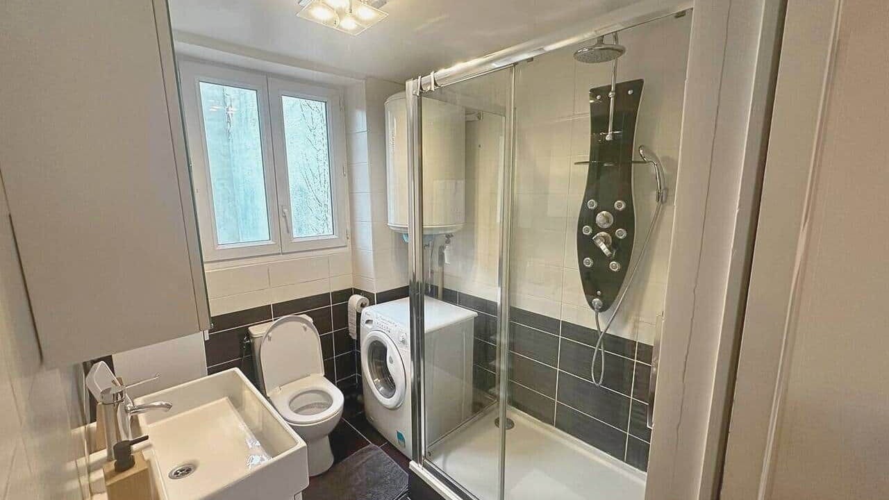Photo of Bathroom in Rueil-Malmaison