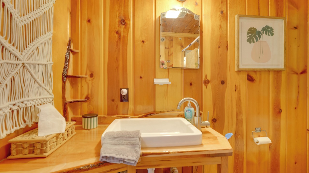 Photo of Bathroom in Port Austin