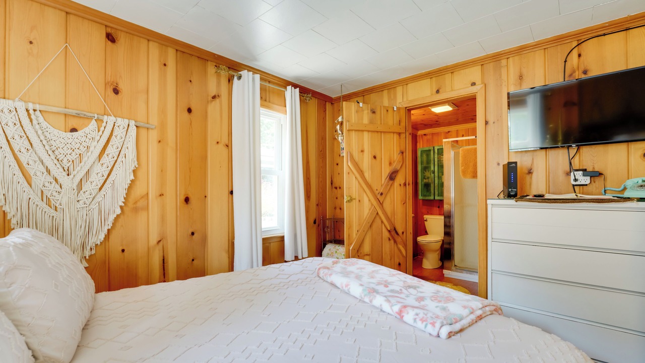 Photo of Bedroom in Port Austin
