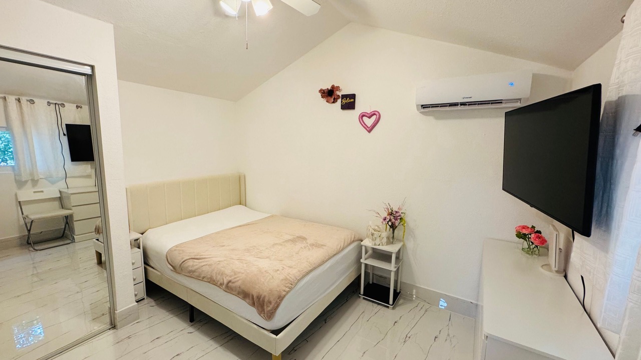 Photo of Bedroom in Riverland Village