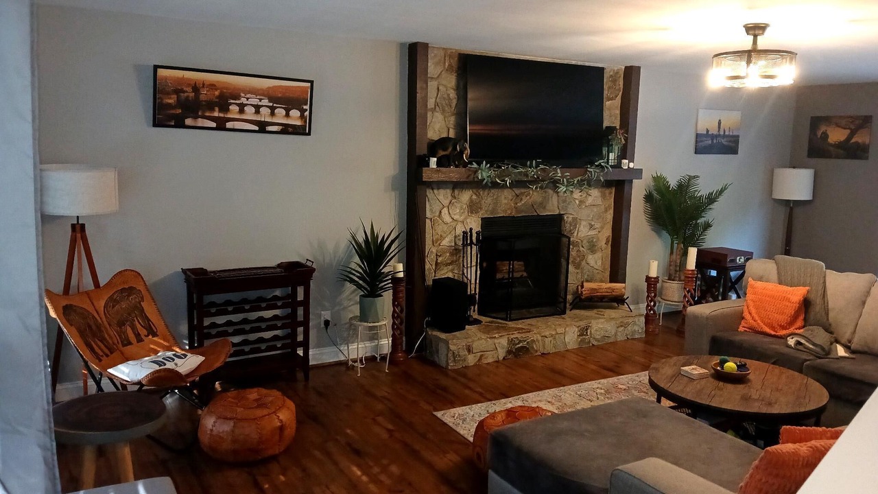 Photo of Livingroom in Wessex Square