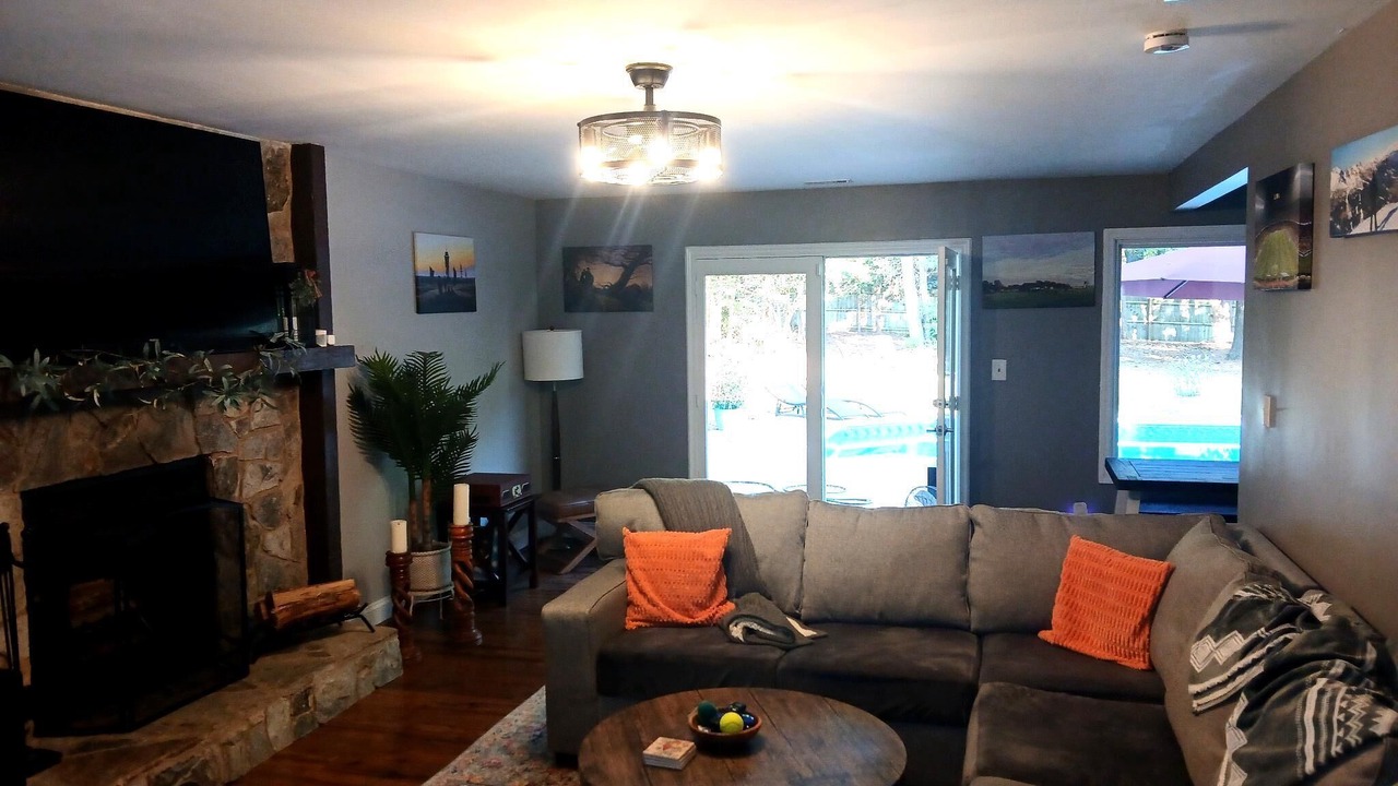 Photo of Livingroom in Wessex Square