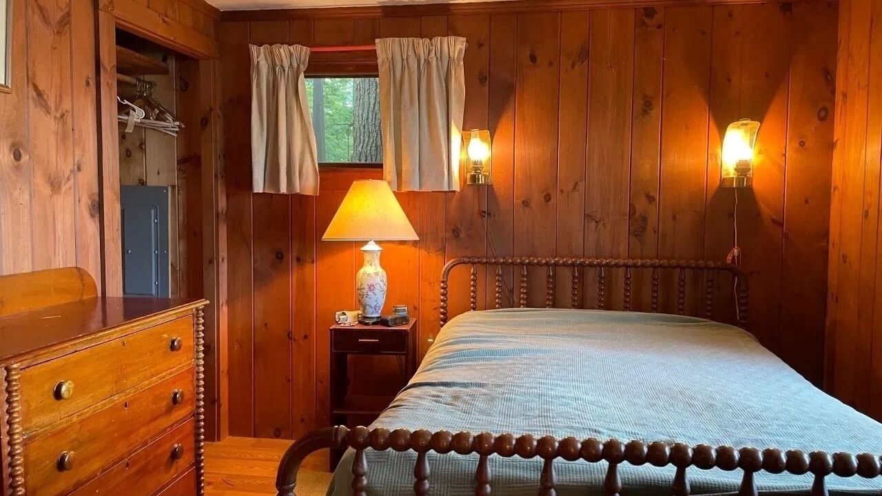 Photo of Bedroom in Center Harbor
