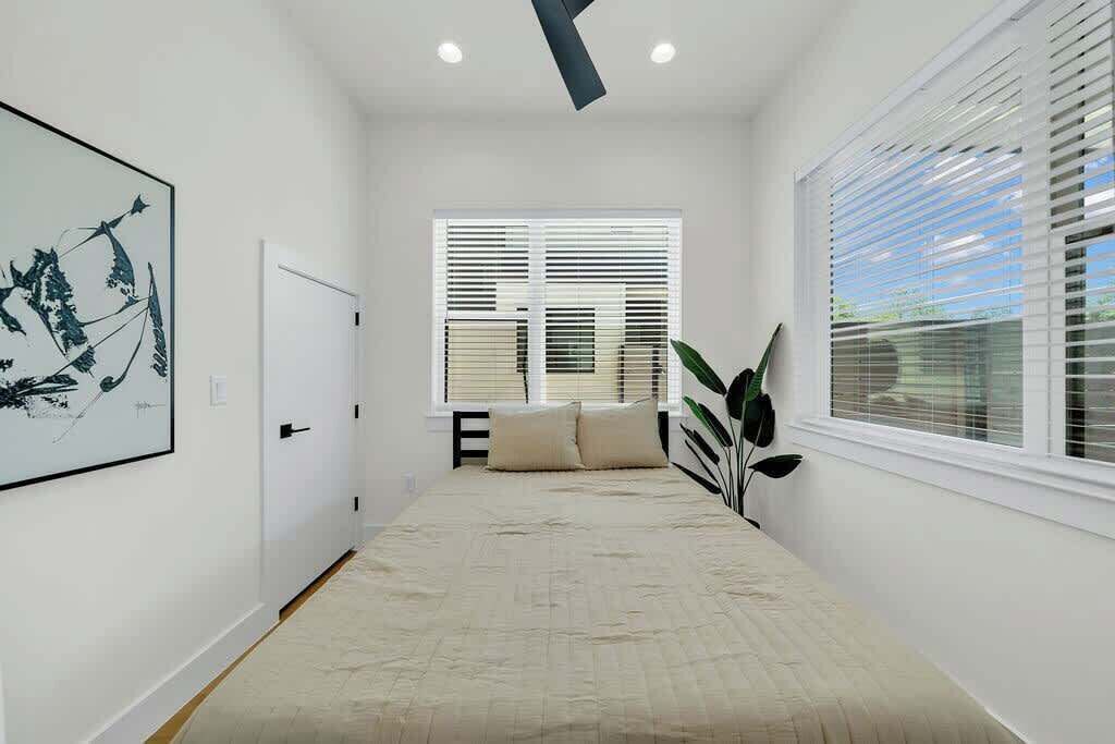 Photo of Bedroom in Riverside