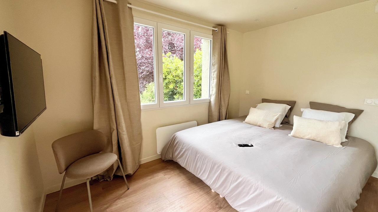 Photo of Bedroom in Ouistreham