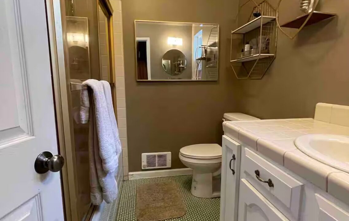Photo of Bathroom in Sierra Tract