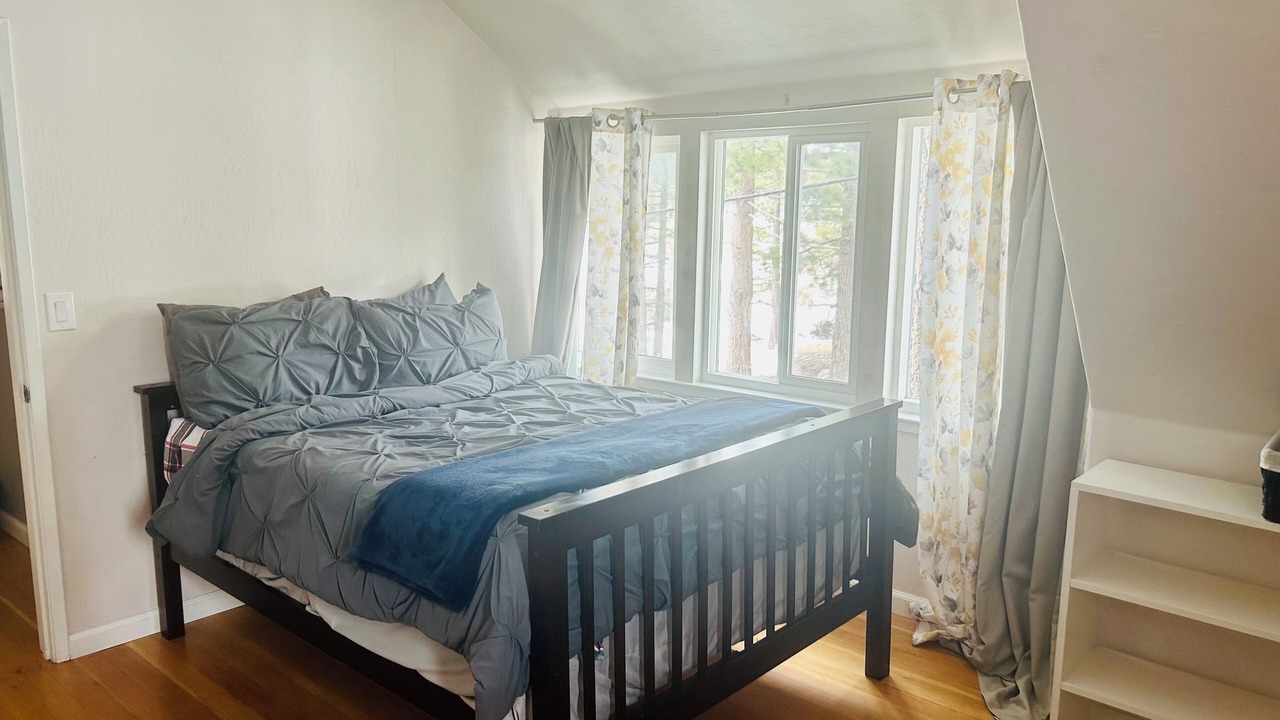 Photo of Bedroom in Sierra Tract