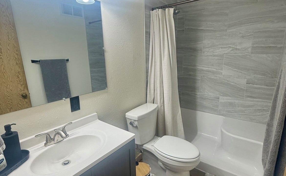 Photo of Bathroom in Platte