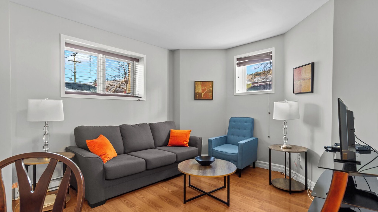Photo of Livingroom in Waterford Valley