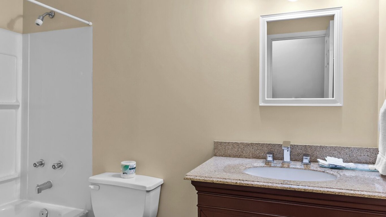 Photo of Bathroom in Waterford Valley