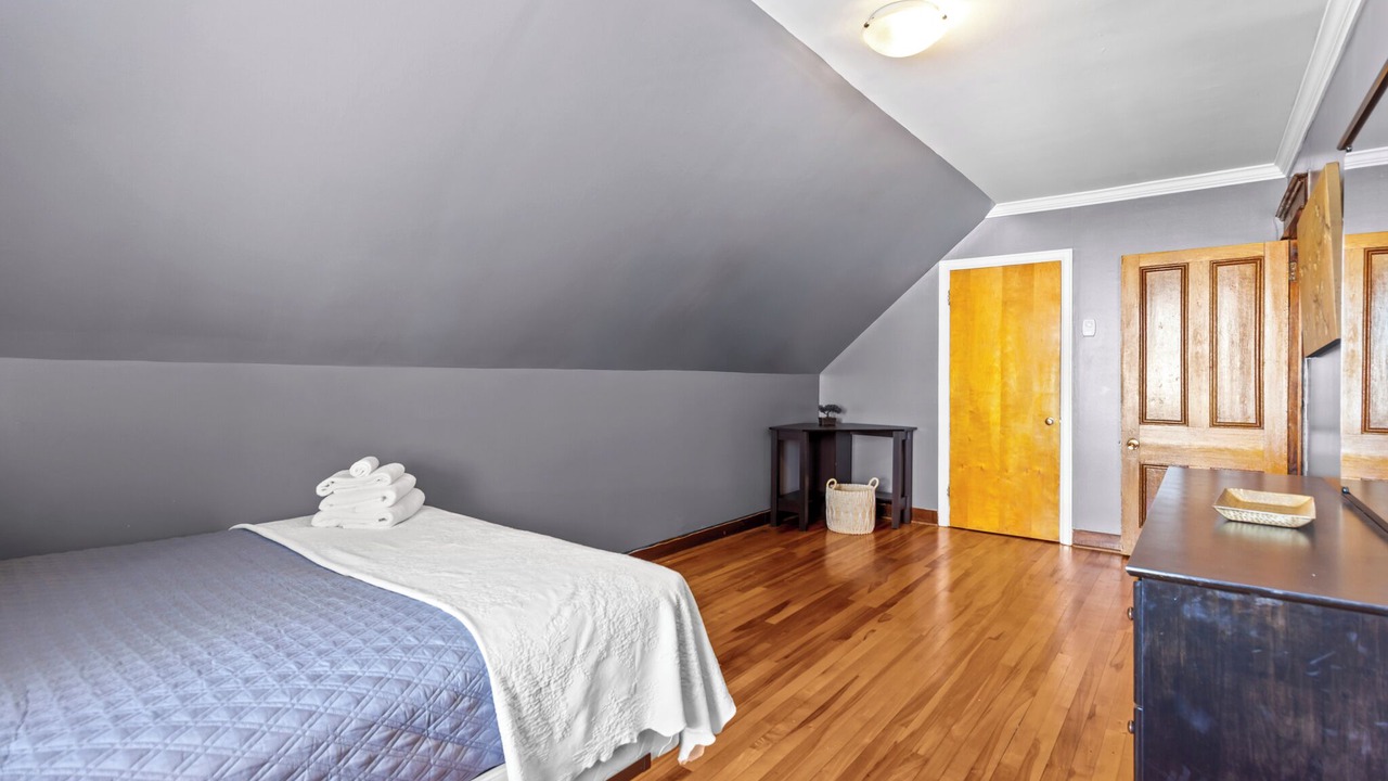 Photo of Bedroom in Waterford Valley