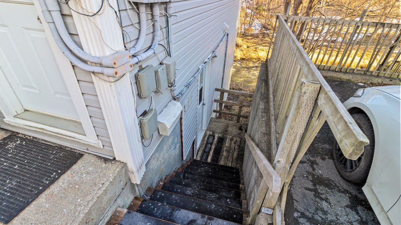 Photo of Outdoor in Waterford Valley