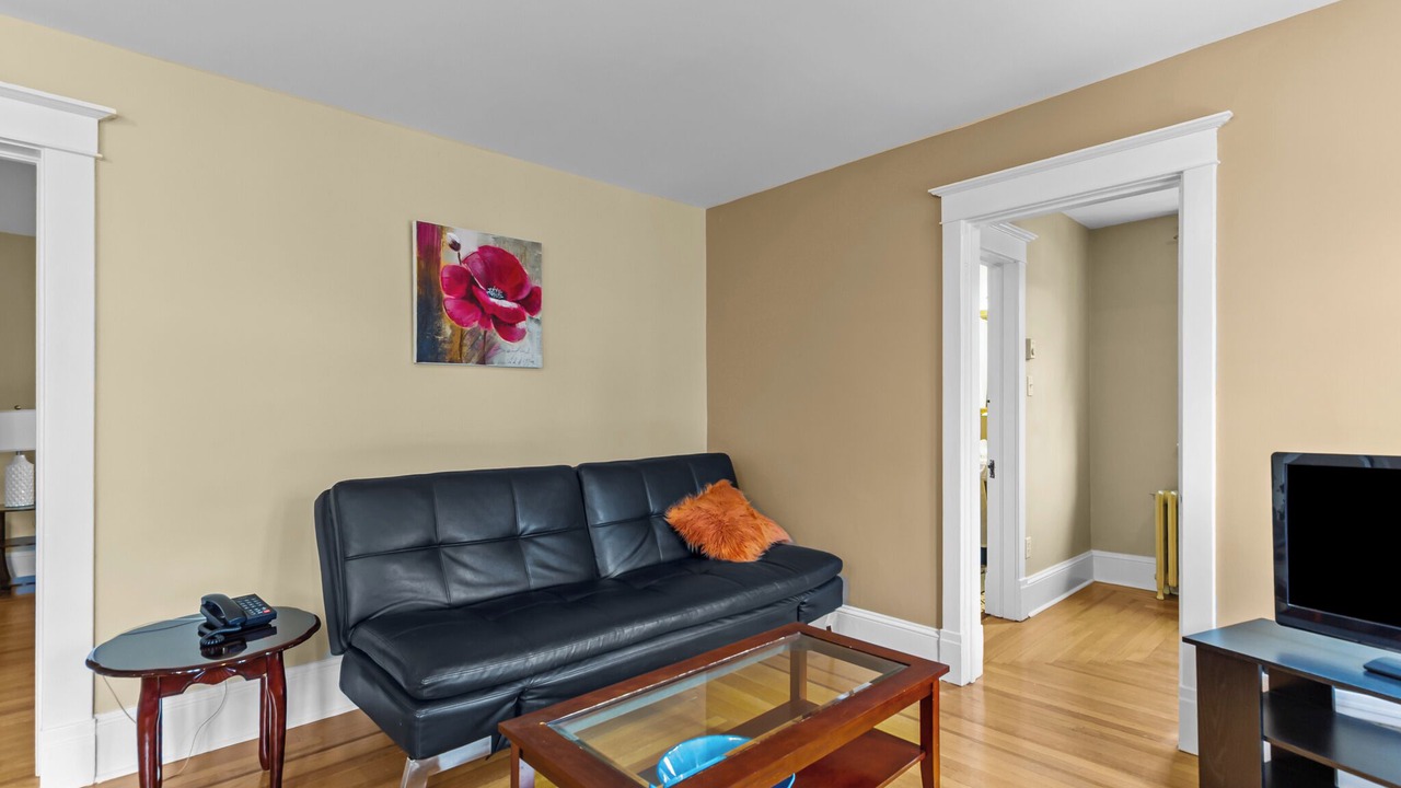 Photo of Livingroom in Waterford Valley