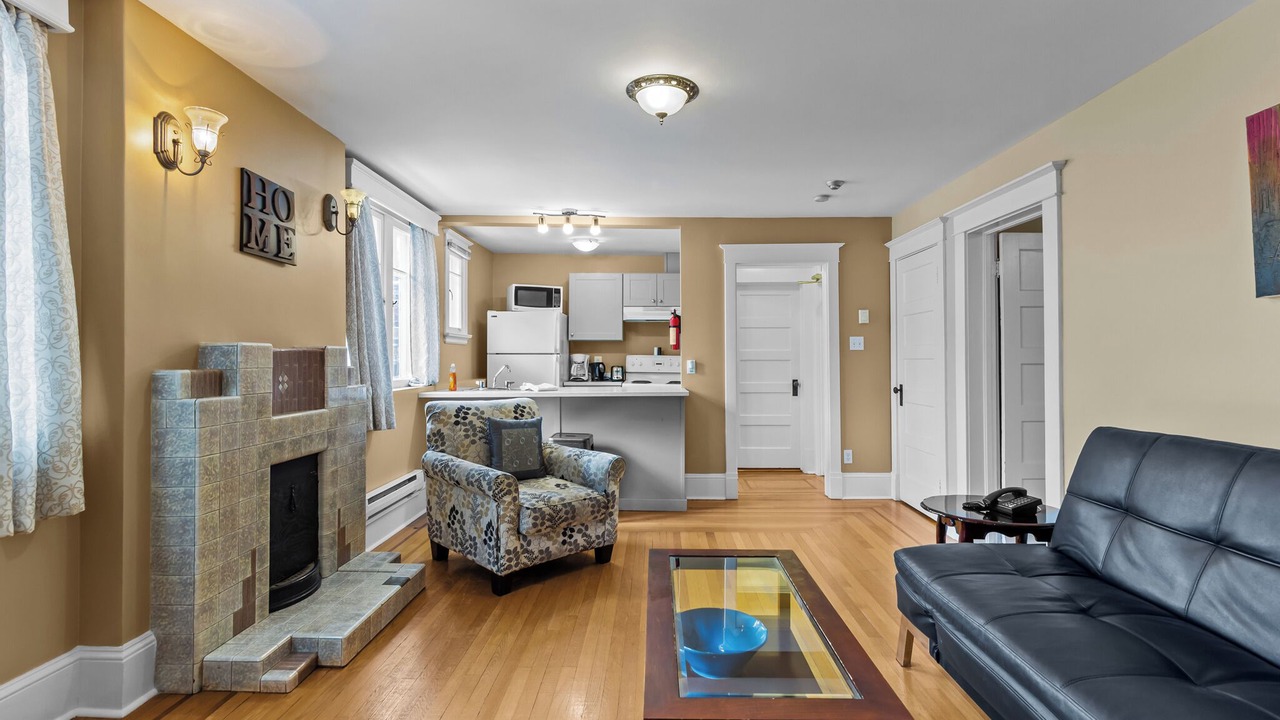 Photo of Livingroom in Waterford Valley