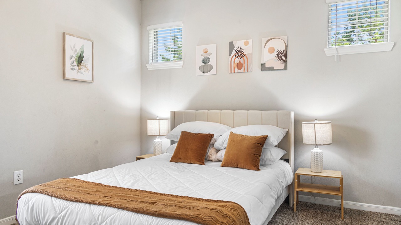 Photo of Bedroom in Alden Bridge