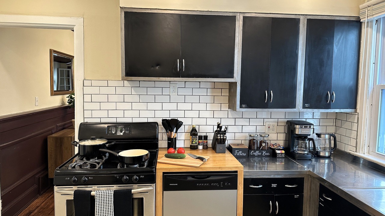 Photo of Kitchen in Front Park