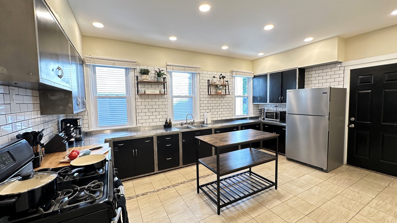 Photo of Kitchen in Front Park