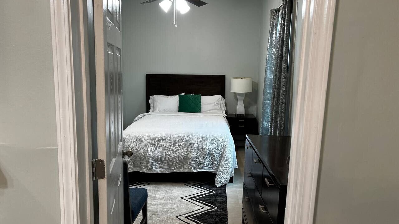 Photo of Bedroom in Wadley