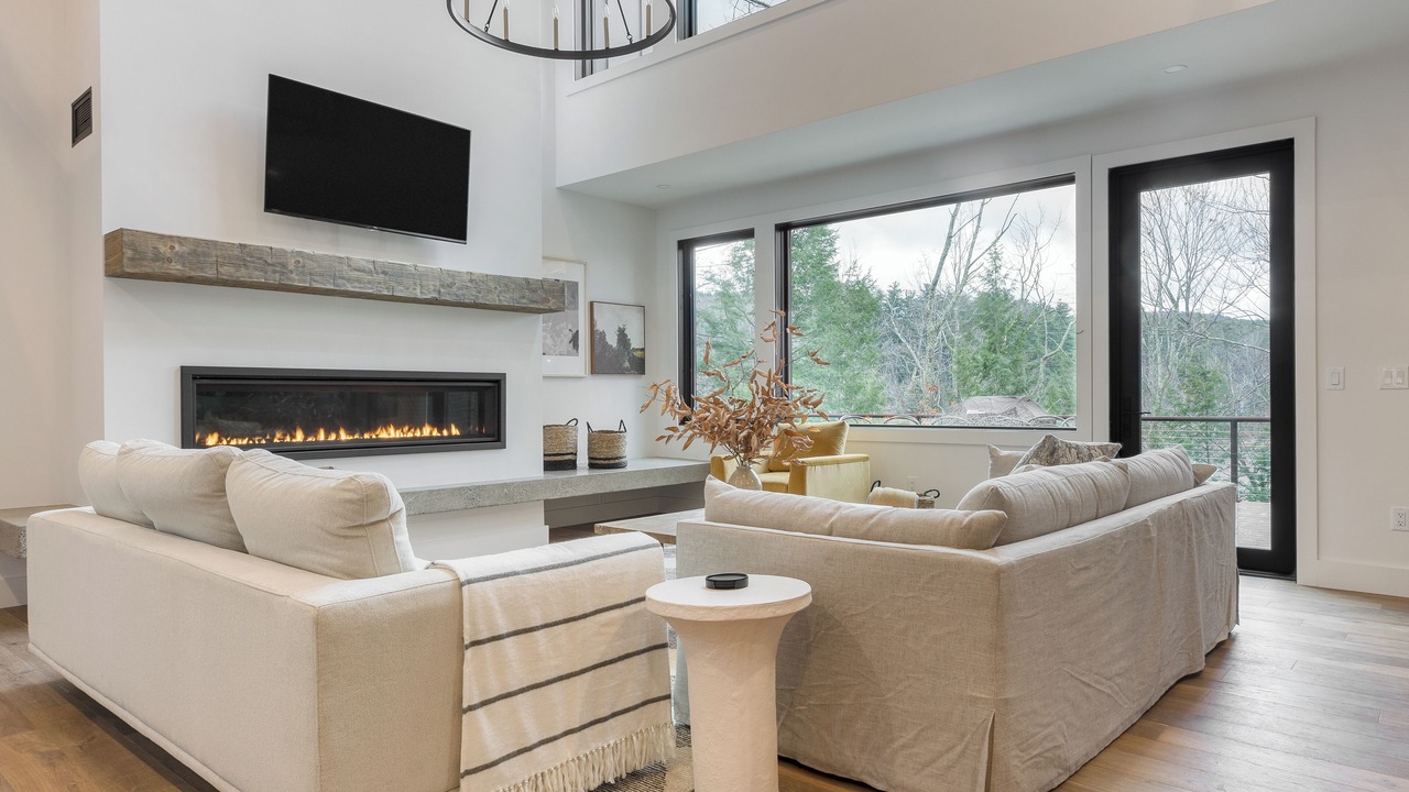 Photo of Livingroom in Monterey