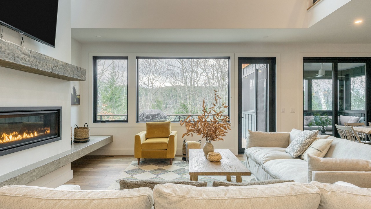 Photo of Livingroom in Monterey