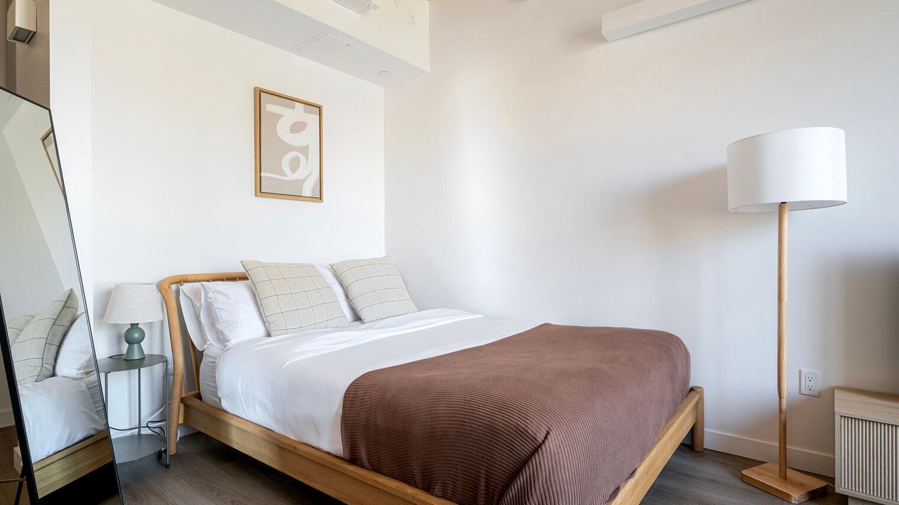 Photo of Bedroom in East Somerville