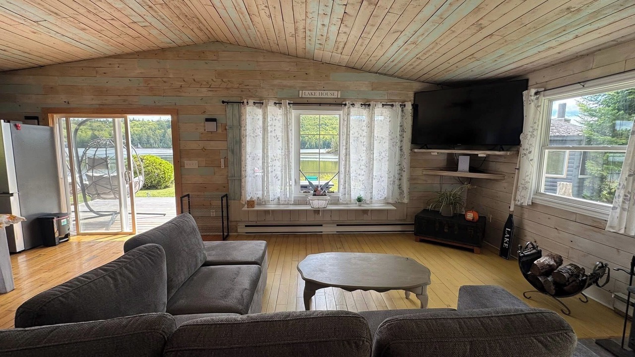 Photo of Livingroom in Clifton Royal