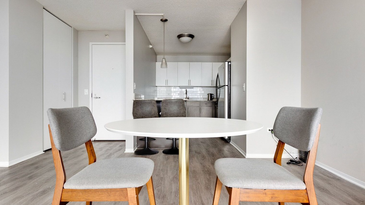 Photo of Others in West Loop Gate