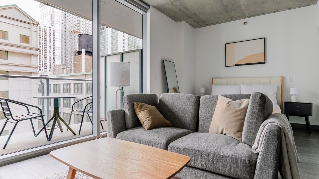 Photo of Livingroom in Downtown Chicago