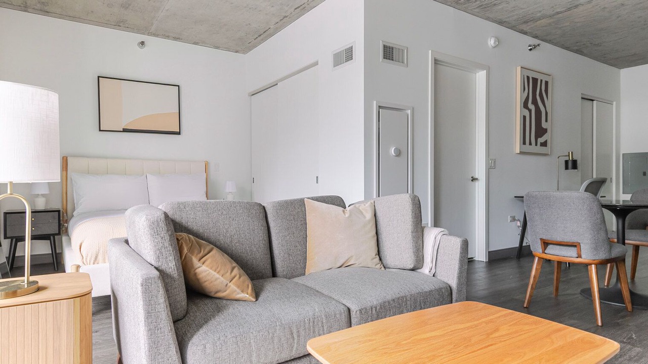 Photo of Livingroom in Downtown Chicago