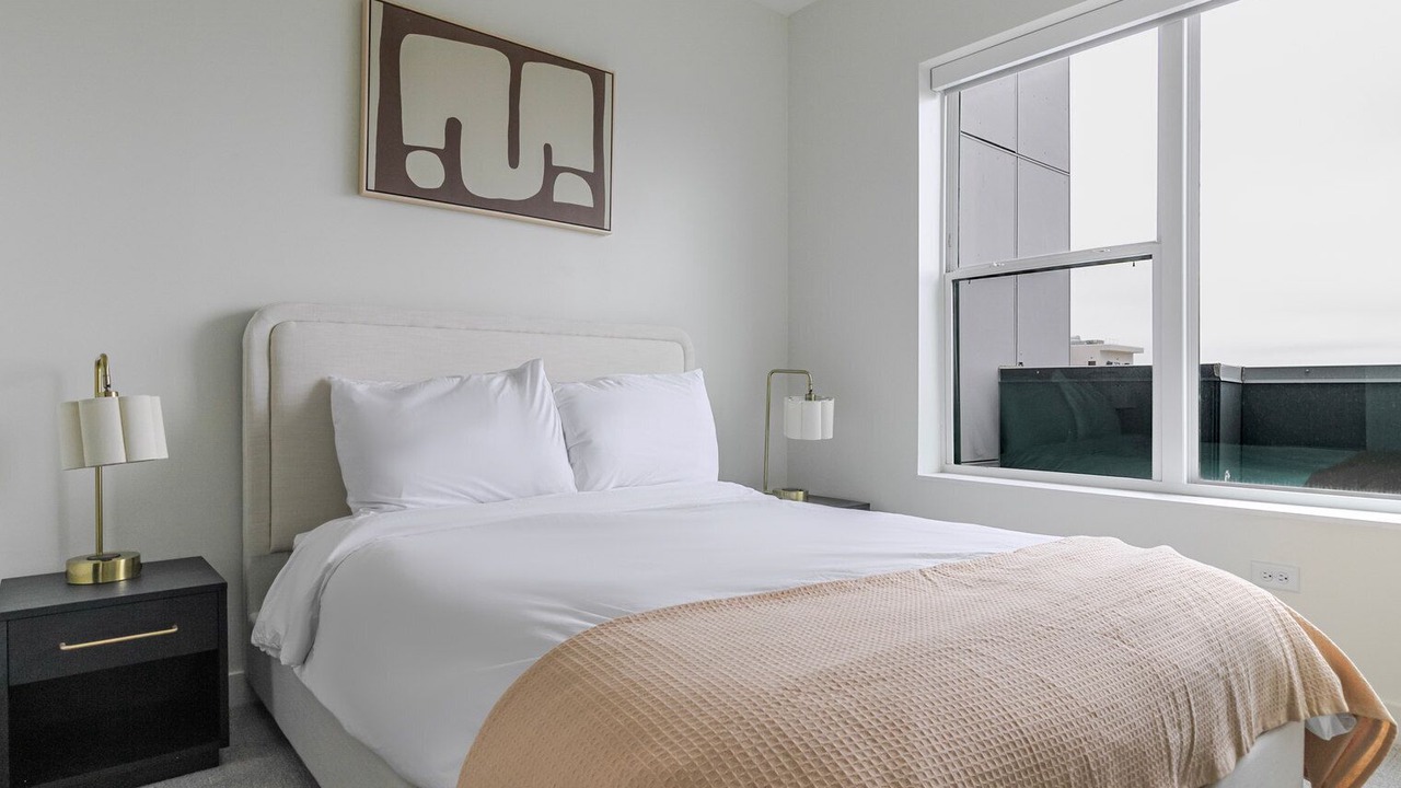 Photo of Bedroom in Elmhurst