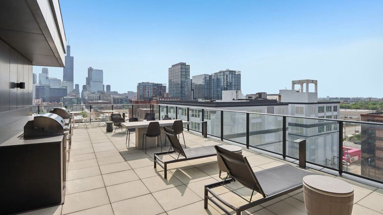 Photo of Outdoor in Near West Side