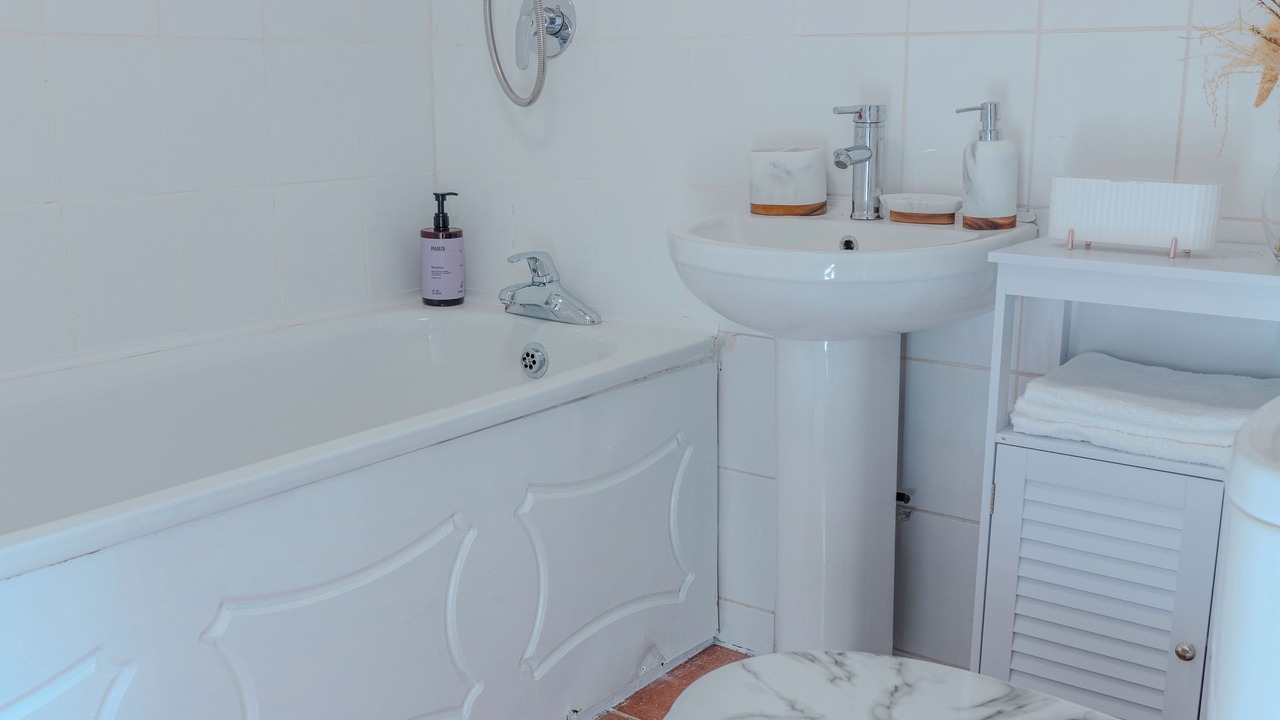 Photo of Bathroom in Coldharbour