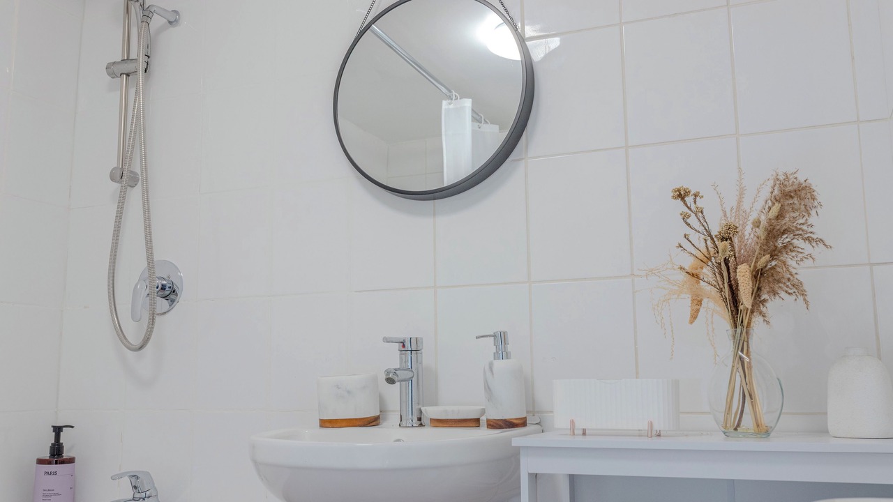 Photo of Bathroom in Coldharbour