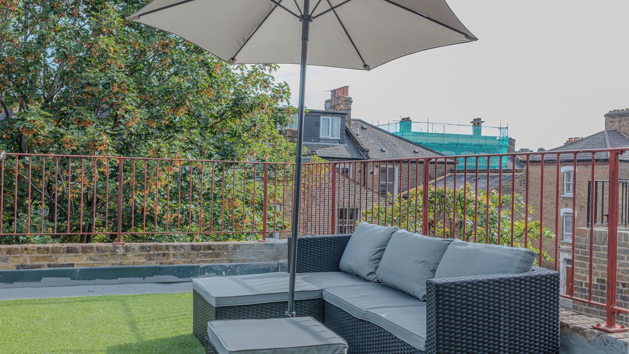 Photo of Patio Balcony in Coldharbour