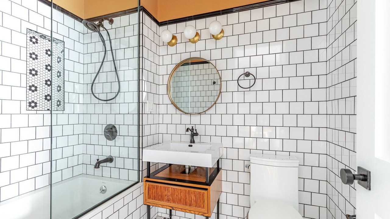 Photo of Bathroom in Williamsburg