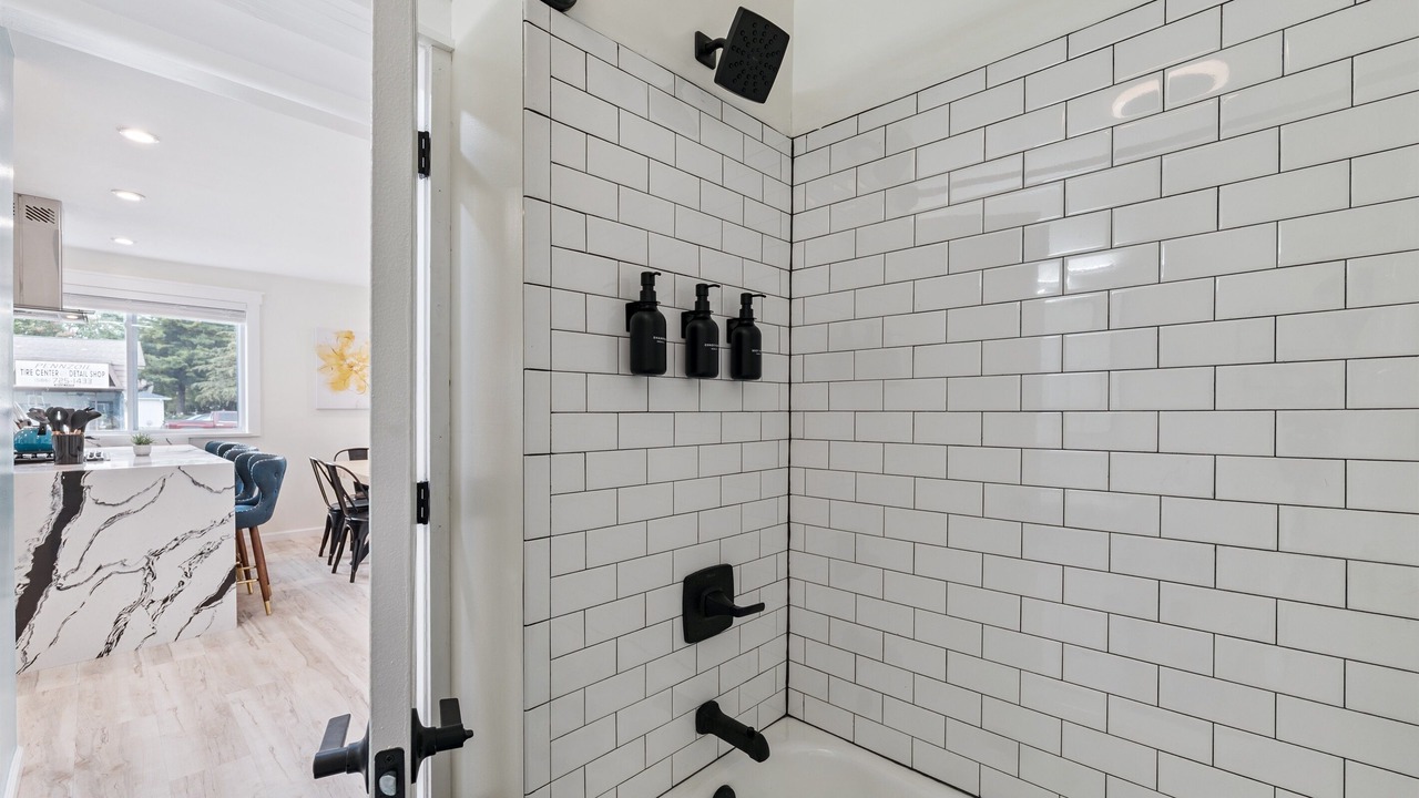 Photo of Bathroom in New Baltimore