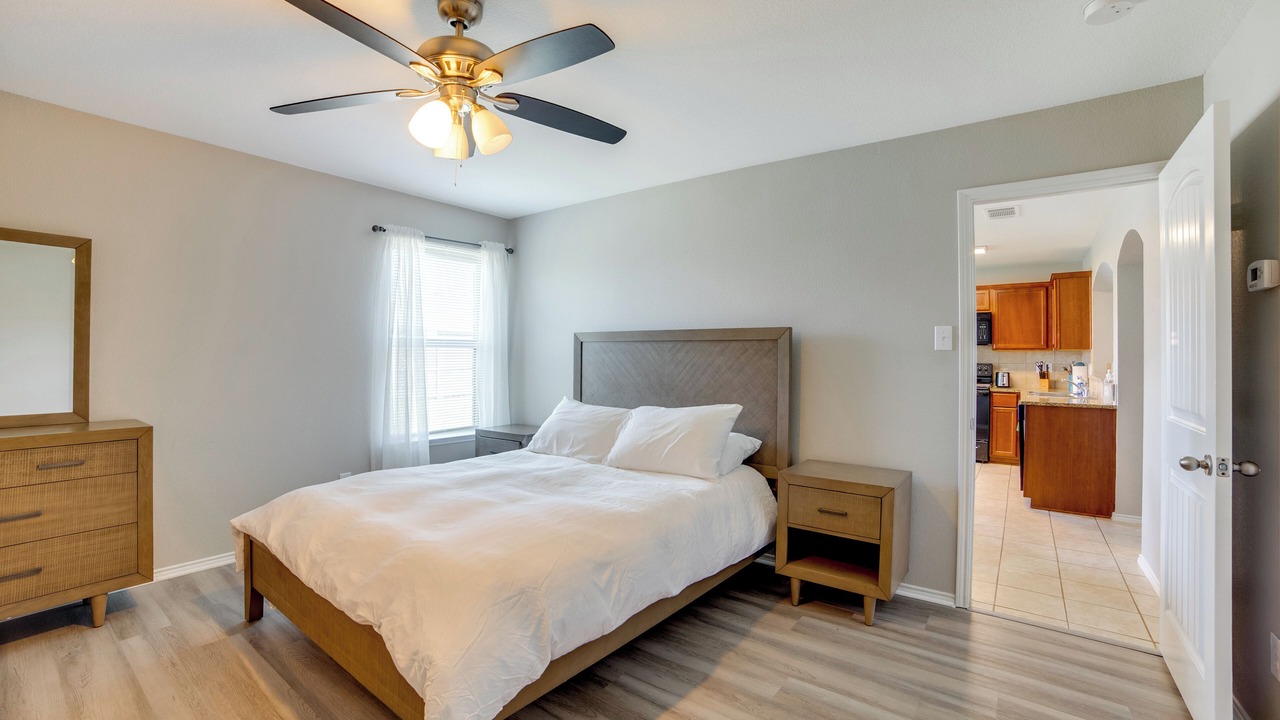 Photo of Bedroom in Seagoville