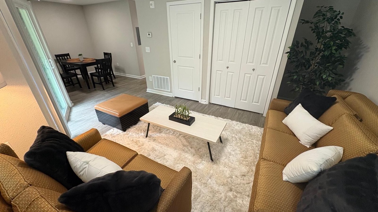 Photo of Livingroom in Peachtree Corners