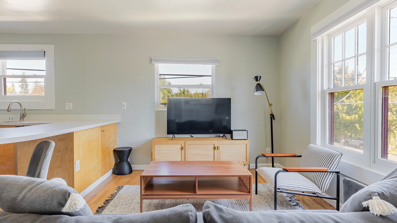 Photo of Livingroom in Downtown North