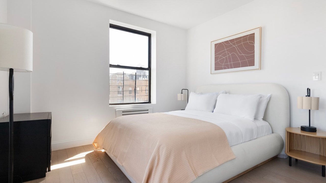 Photo of Bedroom in Bloomingdale