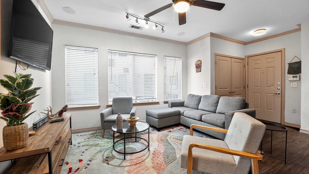 Photo of Livingroom in West Campus