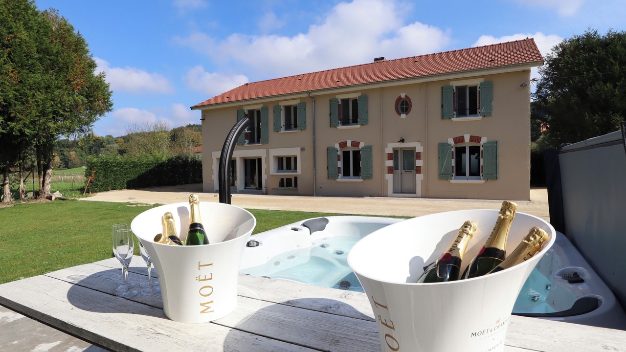 Photo of Others in Lachalade