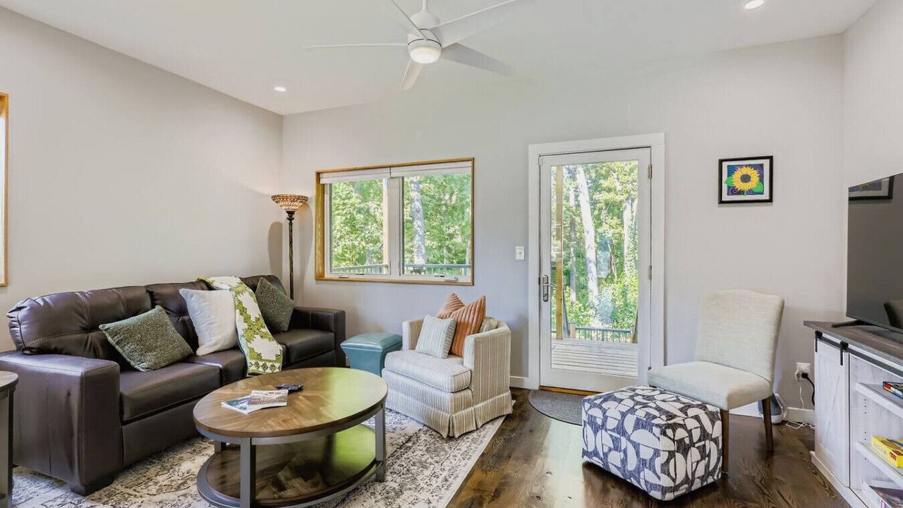 Photo of Livingroom in Durham