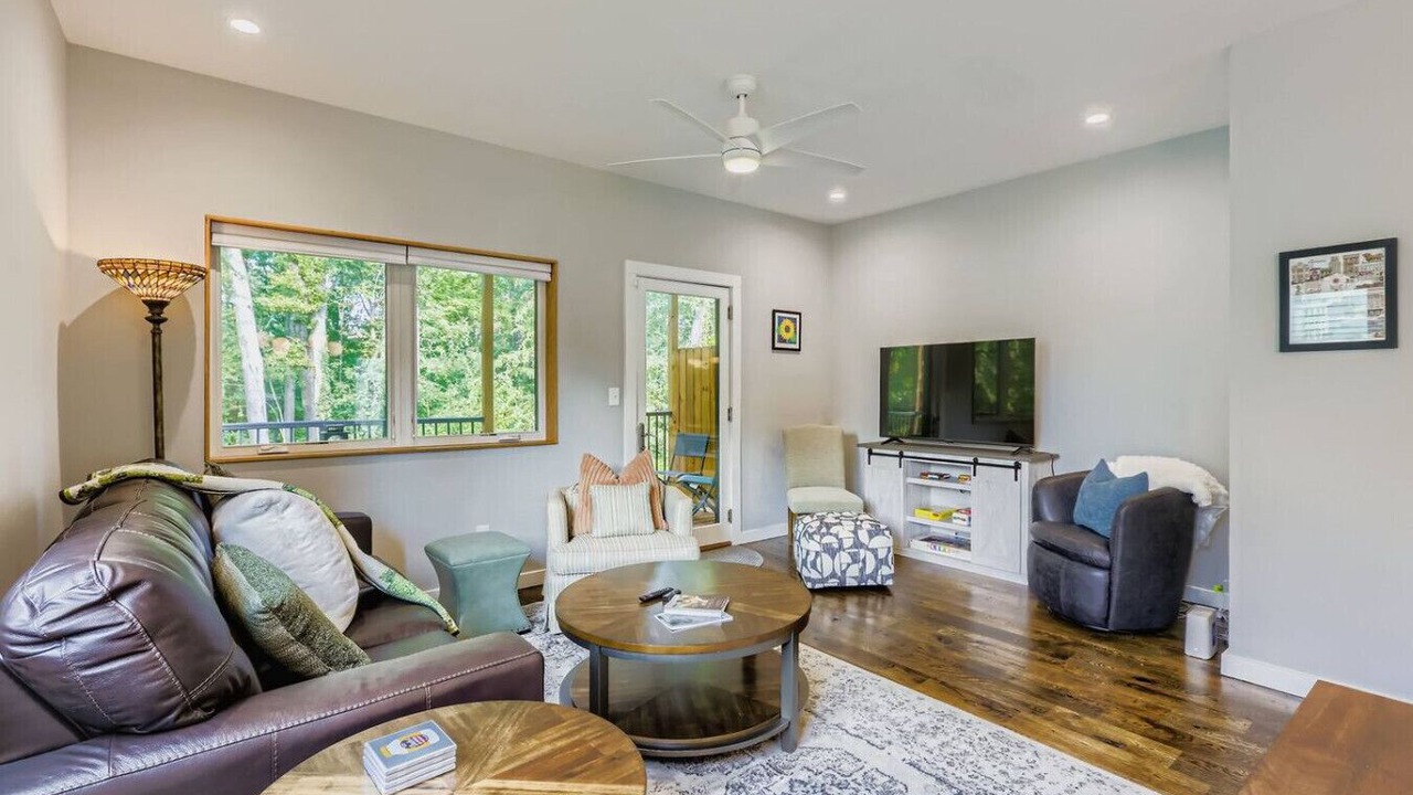 Photo of Livingroom in Durham